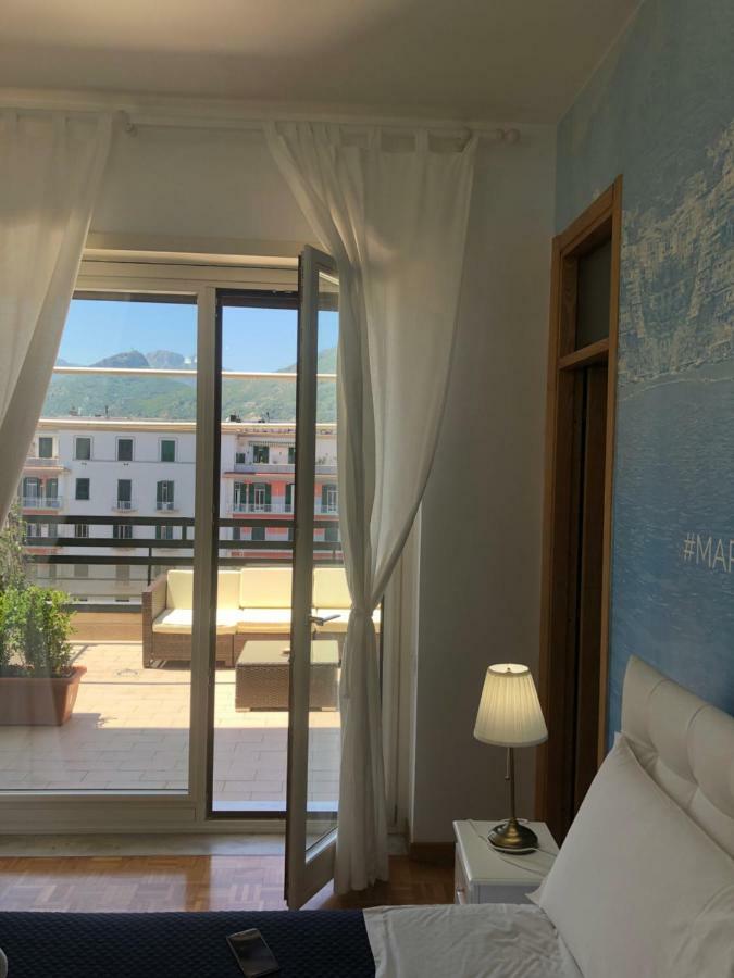 Mareluna Penthouse - Luxury Suites Salerno Exterior foto