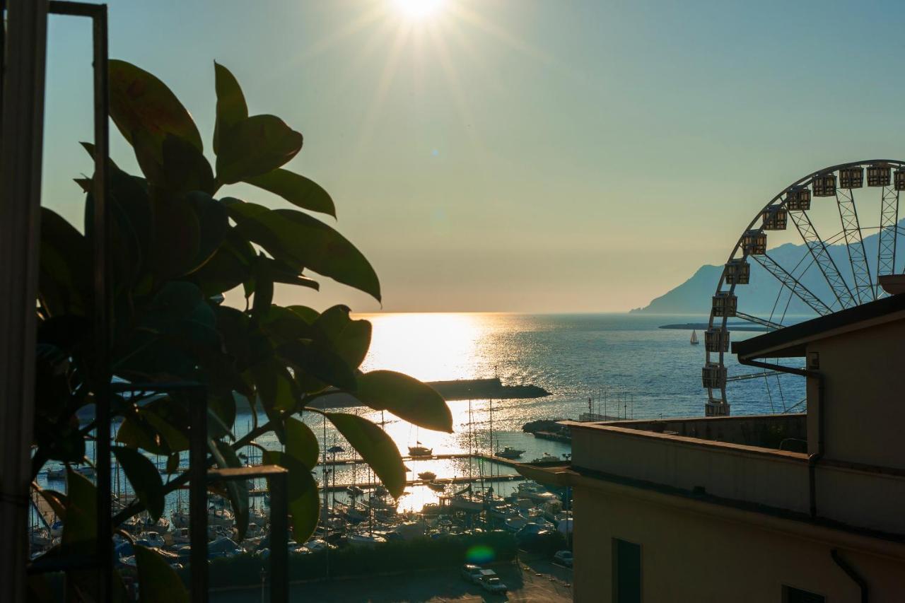 Mareluna Penthouse - Luxury Suites Salerno Exterior foto